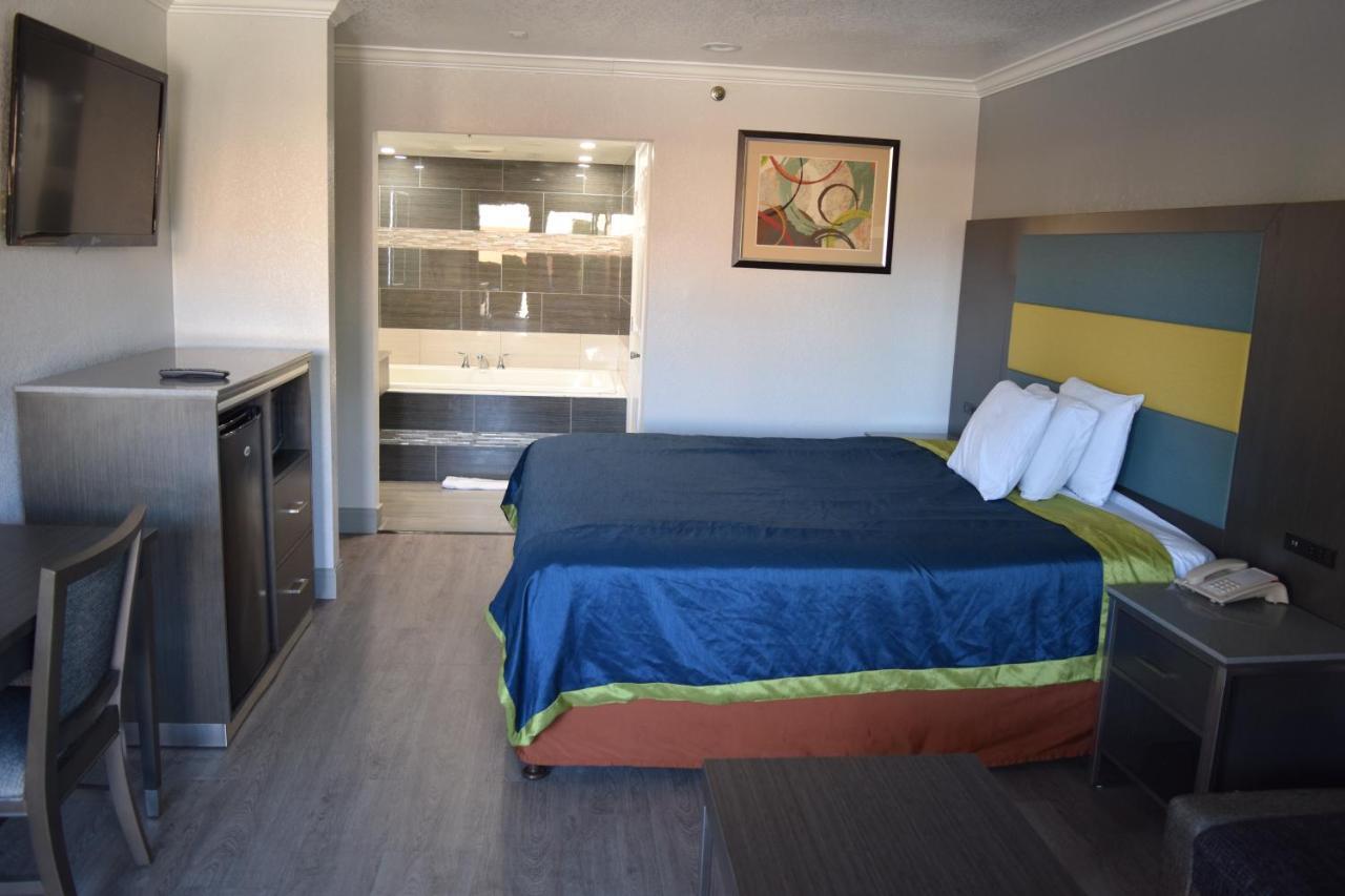 Budget Inn La Puente Esterno foto