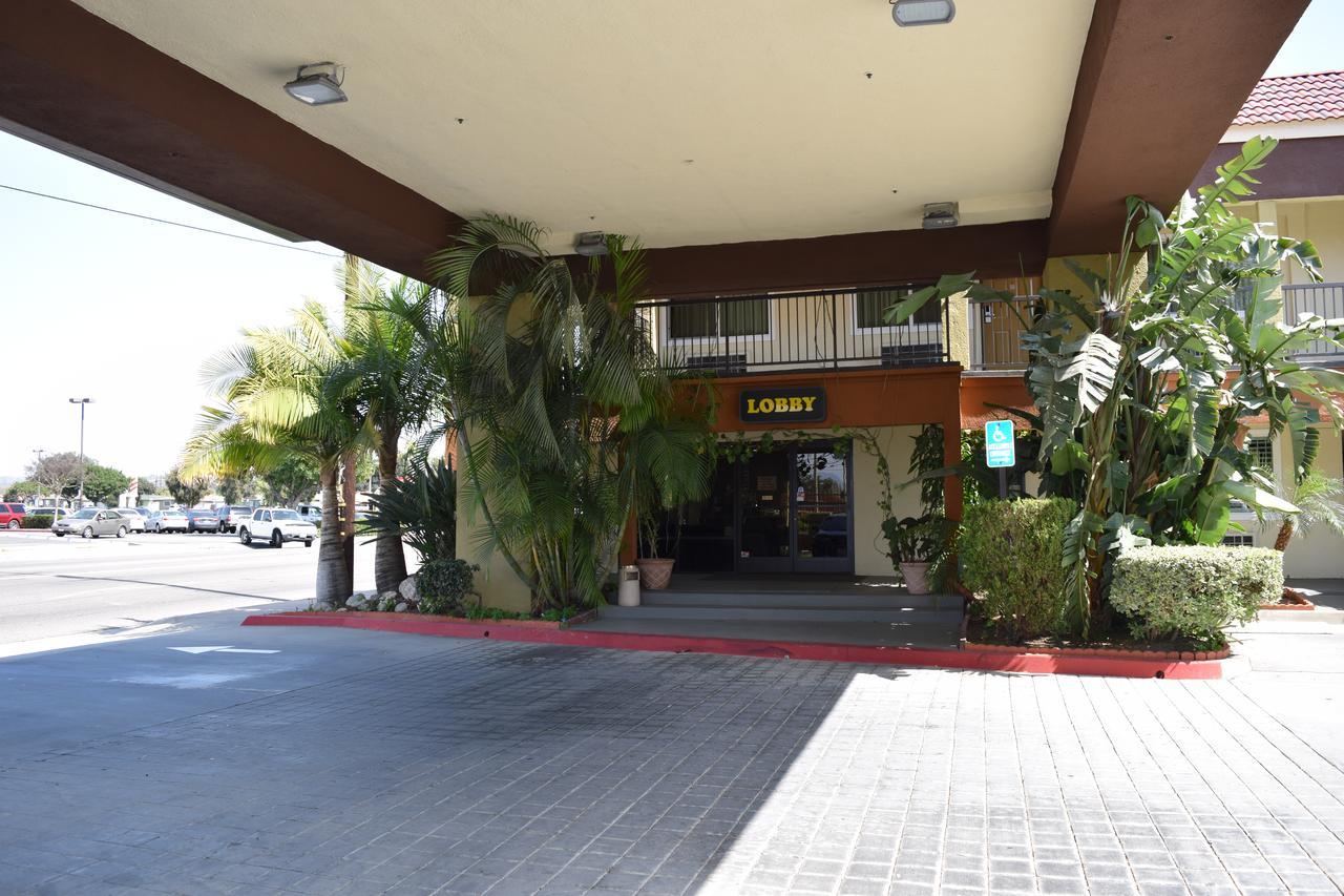 Budget Inn La Puente Esterno foto