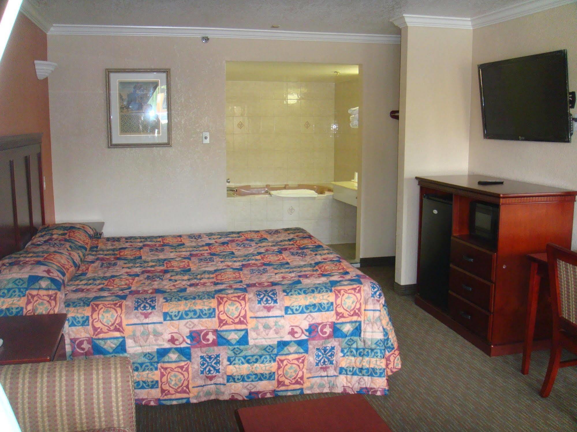 Budget Inn La Puente Esterno foto